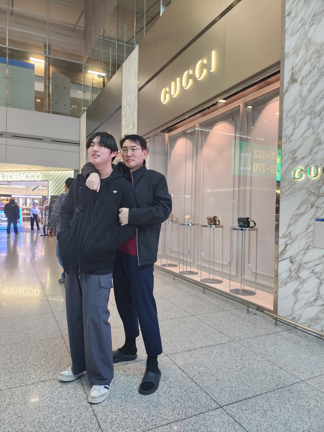 P20251212_140015939_38D17E49-81A5-43D9-BF76-FE172E4DAE40.JPG